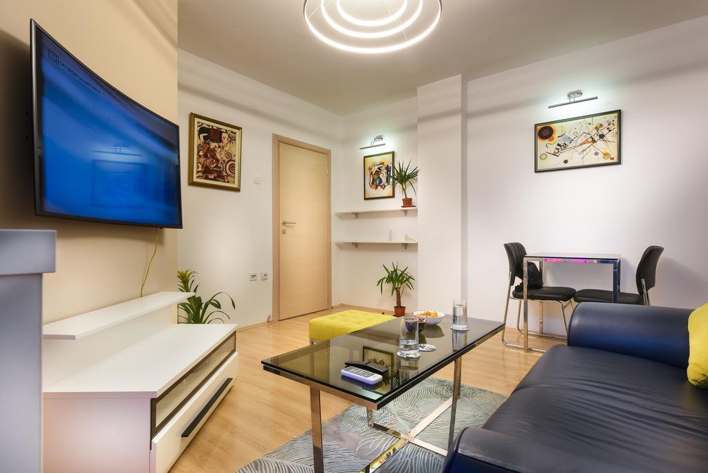 Skopje Deluxe Apartments Ngoại thất bức ảnh