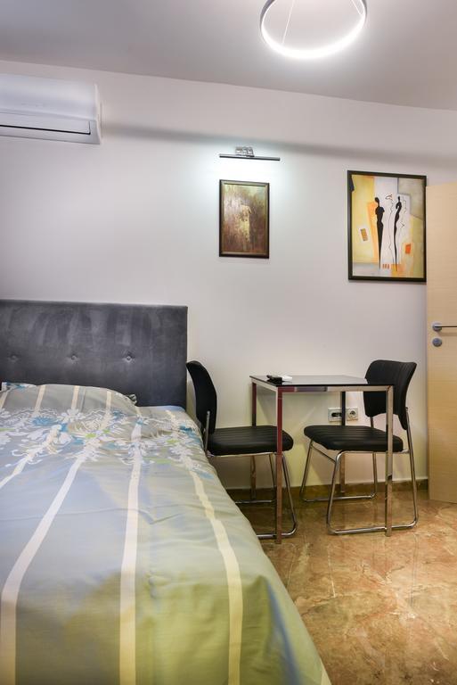 Skopje Deluxe Apartments Ngoại thất bức ảnh